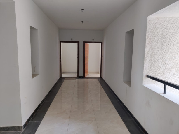 1087-sqft-flat-with-2bhk-for-sale-in-thanisandra-main-road-big-2